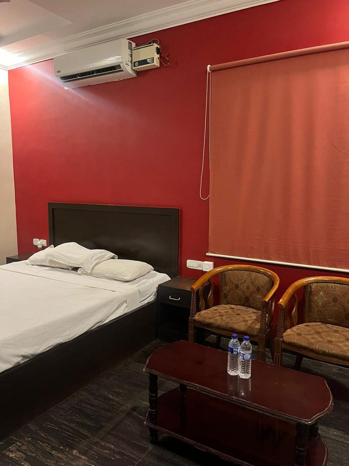 The Alp Hotel Bypass Road Madurai Esterno foto